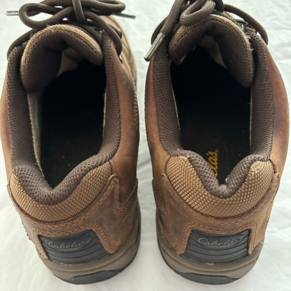Cabela’s hiking low boots brown rubbed dry leather waterproof SZ 9 D Worn once main image 5